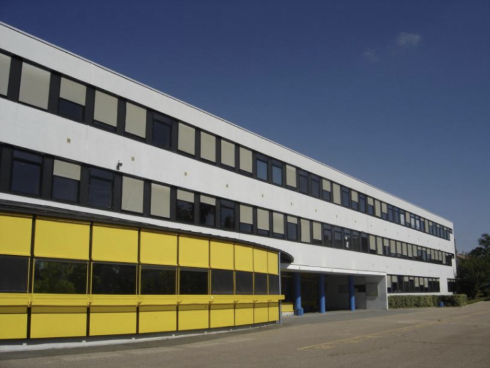 Restructuration / extension de la demi-pension du collège Voltaire à St-Florent-sur-Cher